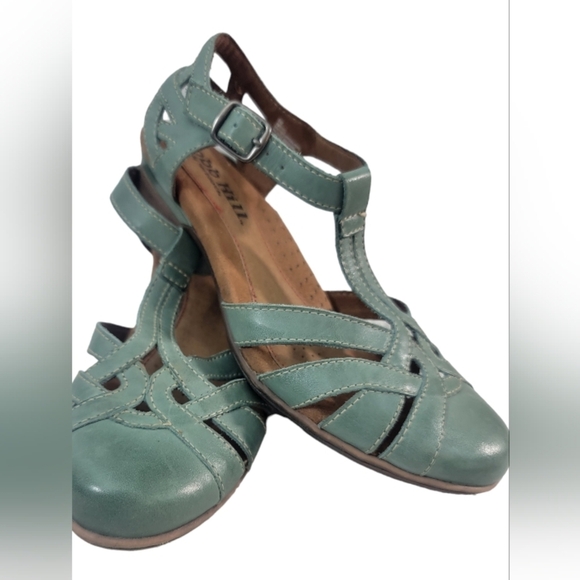 Cobb Hill by New Balance women's 6W Aubrey sandle. Great shoes for work … - Picture 8 of 12